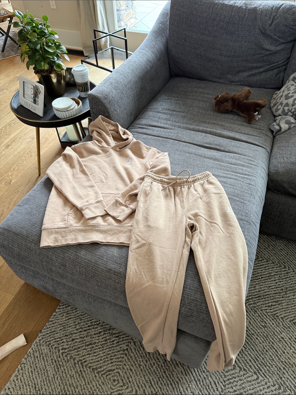 Jordan youth Beige medium Track Pants & large Hoodie Set